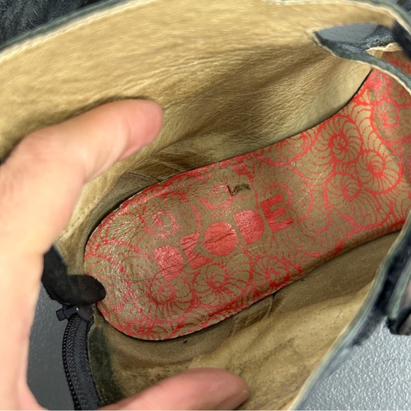 Dkode Perforated Leather Ankle Boots - Picture 3 of 7